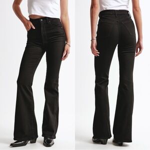 NWOT ABERCROMBIE Ultra High Rise Flare Jean Black 26 Short
